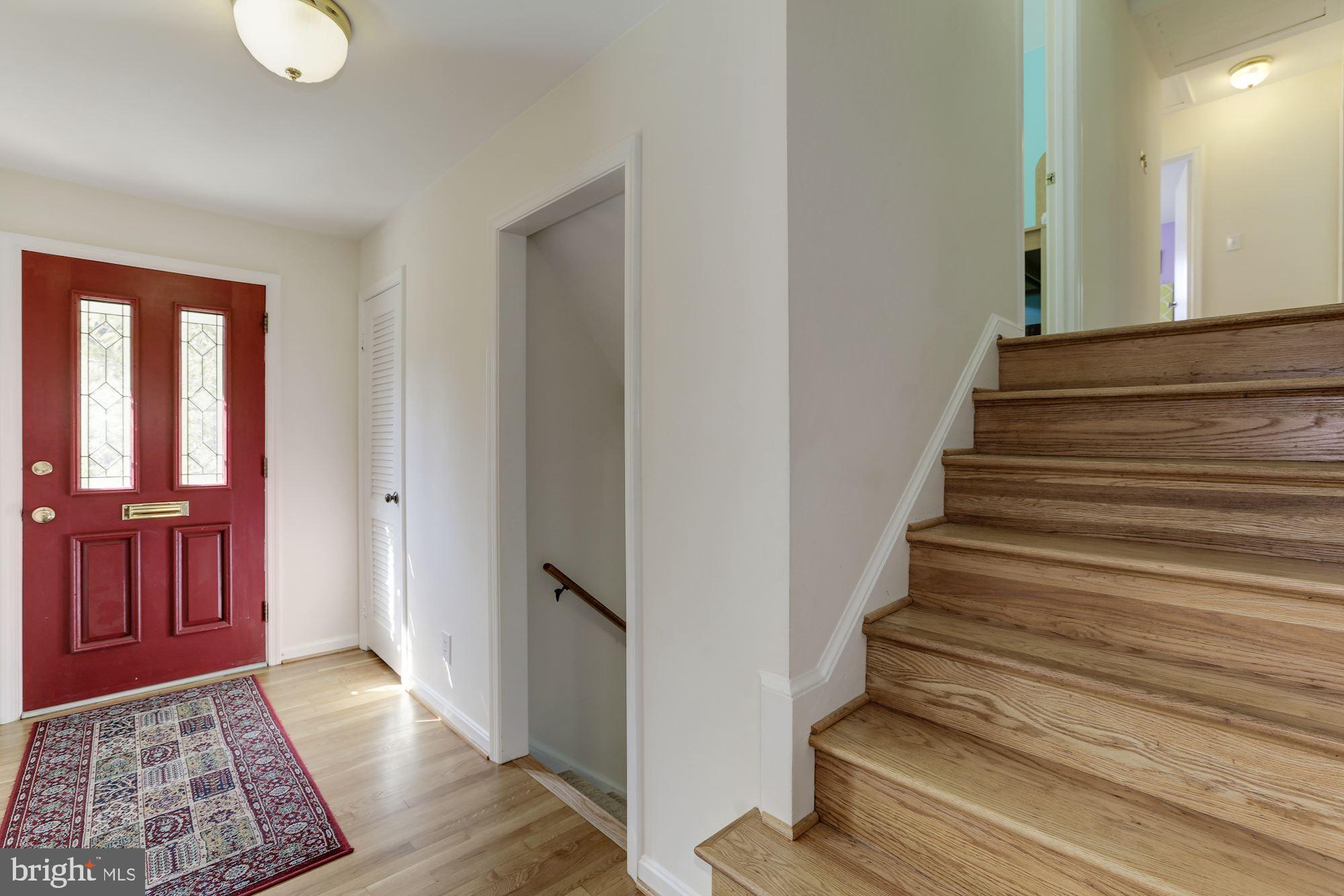7609 Sebago Road Bethesda, MD 20817 - Photo 20 of 46 Entry Foyer