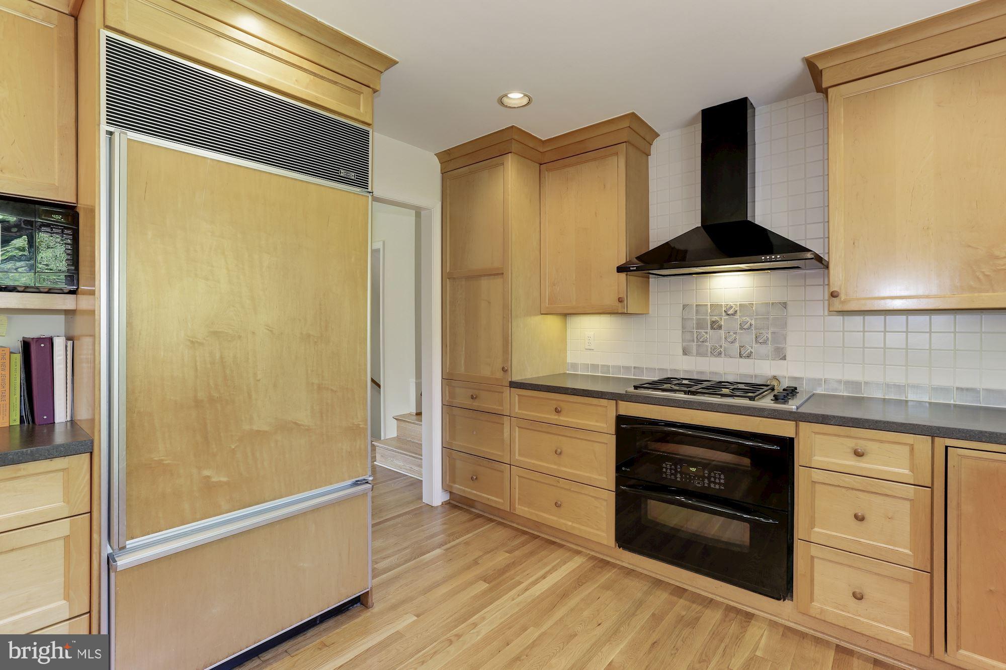 7609 Sebago Road Bethesda, MD 20817 - Photo 9 of 46 Kitchen