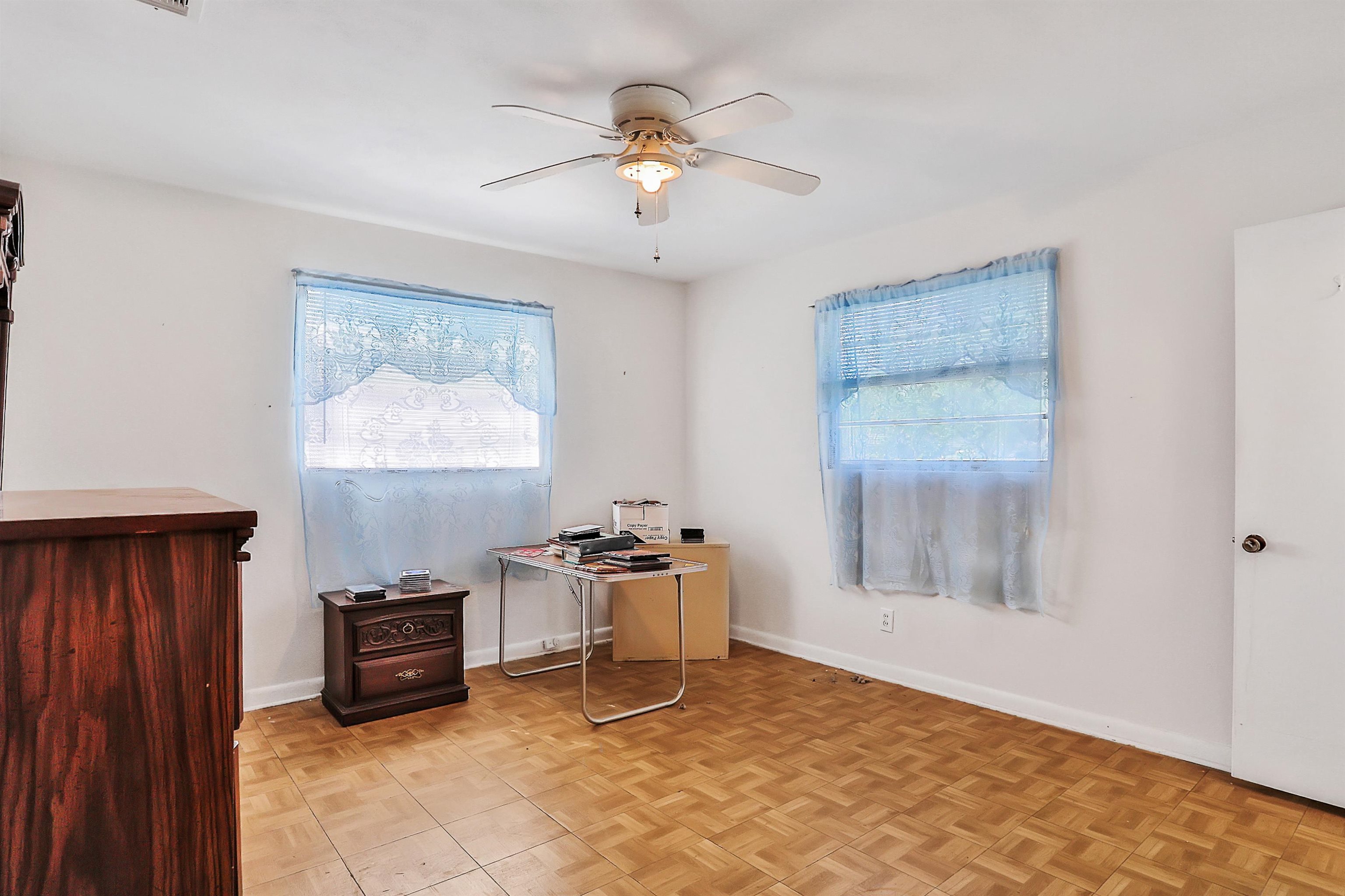 6710 Heidi Road Jacksonville, FL 32277 - Photo 18 of 23 a living room with furniture