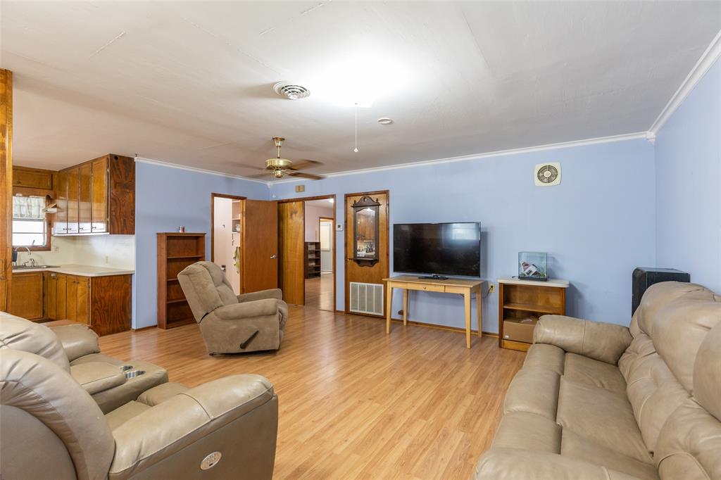 8867 Spinks Road Abilene, TX 79603 - Photo 17 of 39
