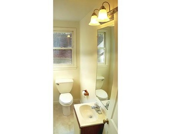 126 Ridge Road, Unit 1 Northborough, MA 01532 - Photo 9 of 24 Gallery Image 9