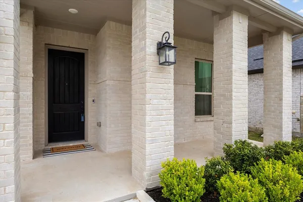 a view of a entryway of the house