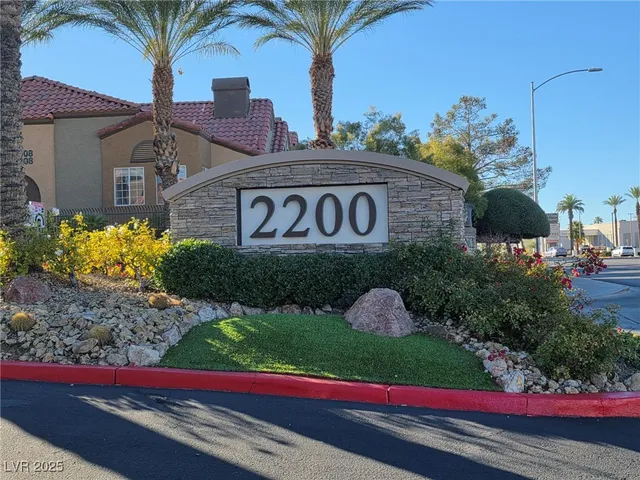 $2,100 | 2200 South Fort Apache Road, Unit 1048, Las Vegas, NV 89117