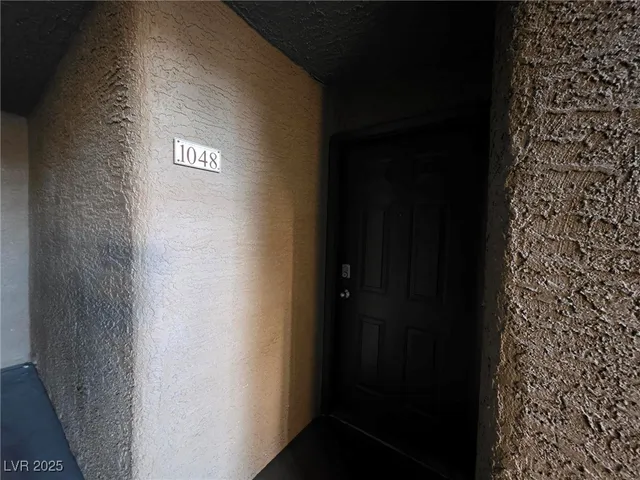 $2,100 | 2200 South Fort Apache Road, Unit 1048, Las Vegas, NV 89117