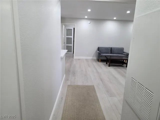 $2,100 | 2200 South Fort Apache Road, Unit 1048, Las Vegas, NV 89117