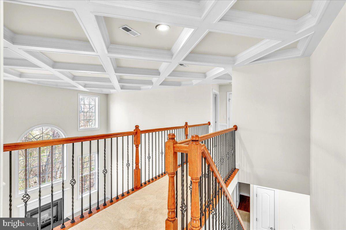 9588 Clover Hill Road Manassas, VA 20110 - Photo 22 of 32 a view of entryway