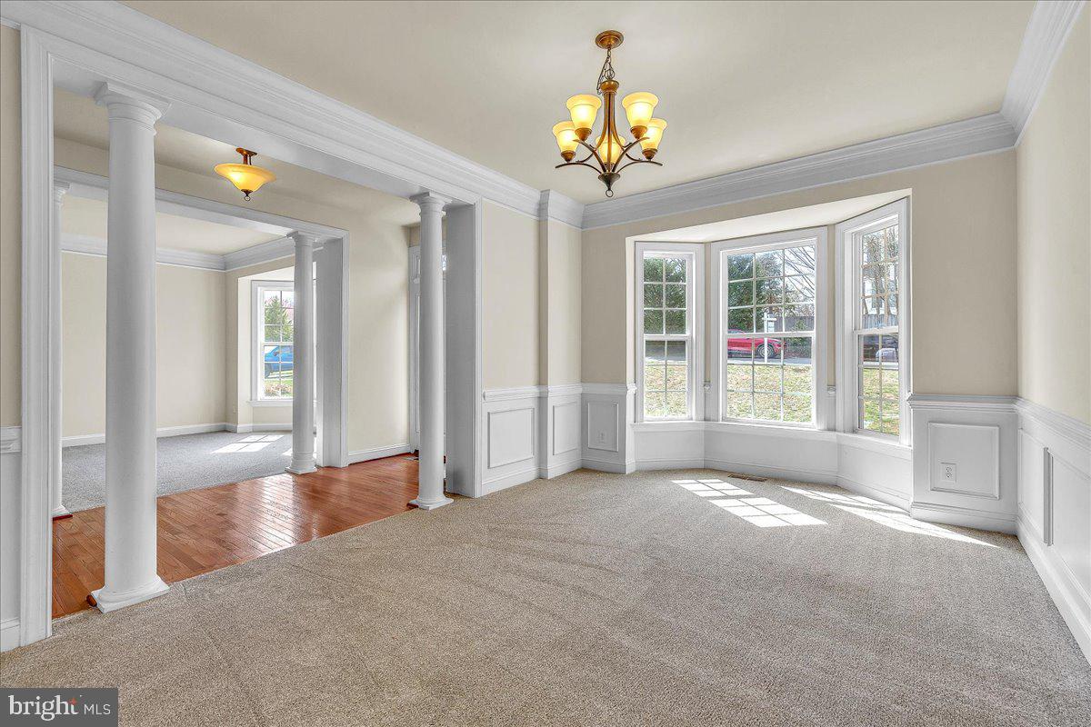 9588 Clover Hill Road Manassas, VA 20110 - Photo 4 of 32 a view of an empty room with a window