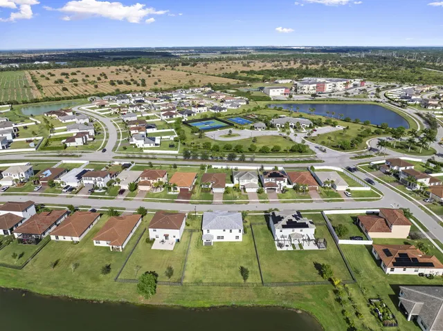 $620,000 | 12434 Northwest Lynch Lane, Port St. Lucie, FL 34987