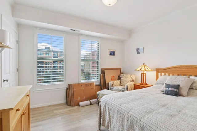 $2,595 | 675 North 1st Street, Unit 402, Minneapolis, MN 55401