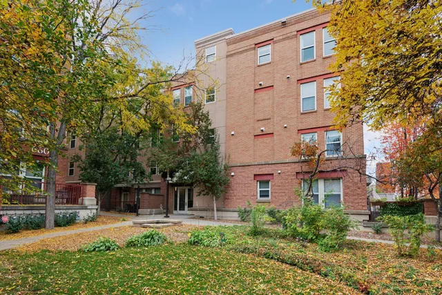$2,595 | 675 North 1st Street, Unit 402, Minneapolis, MN 55401