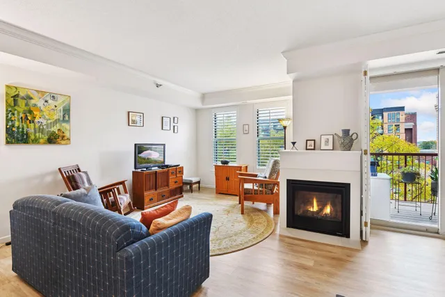 $2,595 | 675 North 1st Street, Unit 402, Minneapolis, MN 55401