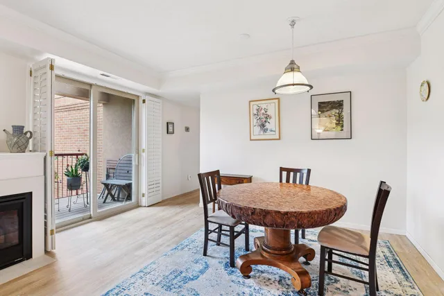 $2,595 | 675 North 1st Street, Unit 402, Minneapolis, MN 55401