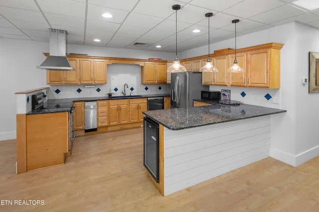 $3,300,000 | 2003 Reagan Mill Road, Maryville, TN 37803