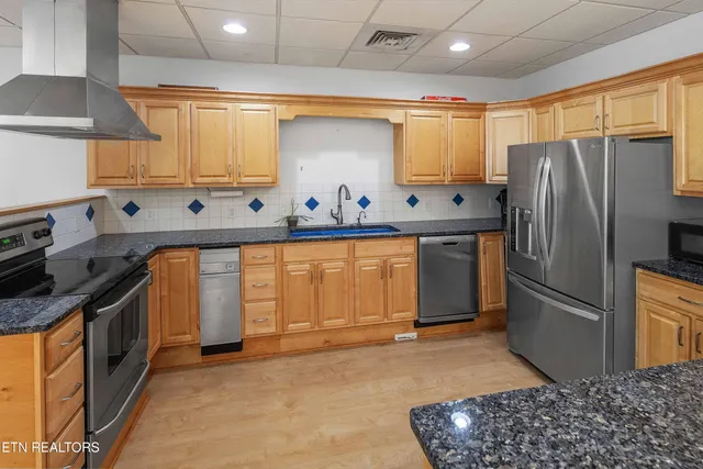 $3,300,000 | 2003 Reagan Mill Road, Maryville, TN 37803