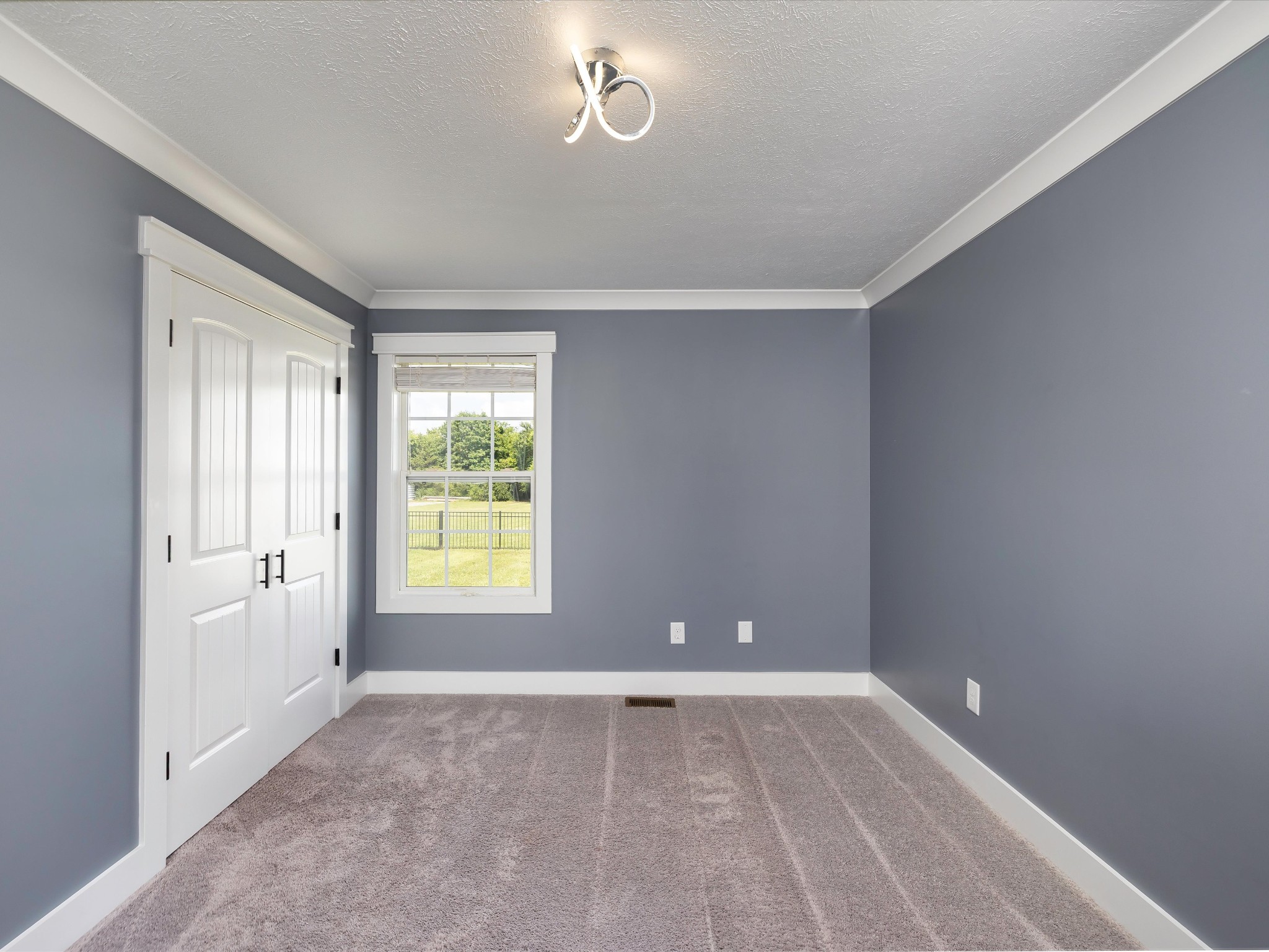 154 County Line Road Bell Buckle, TN 37020 - Photo 14 of 21 a view of an empty room with a window