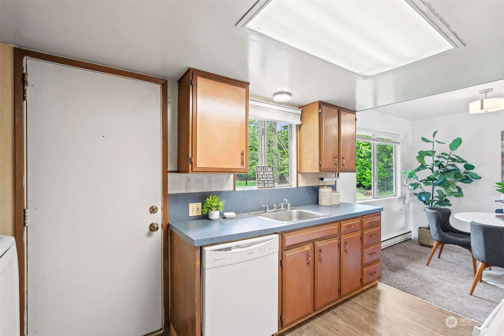 19427 29th Avenue Southeast Bothell, WA 98012 - Photo 9 of 24 Gallery Image 9