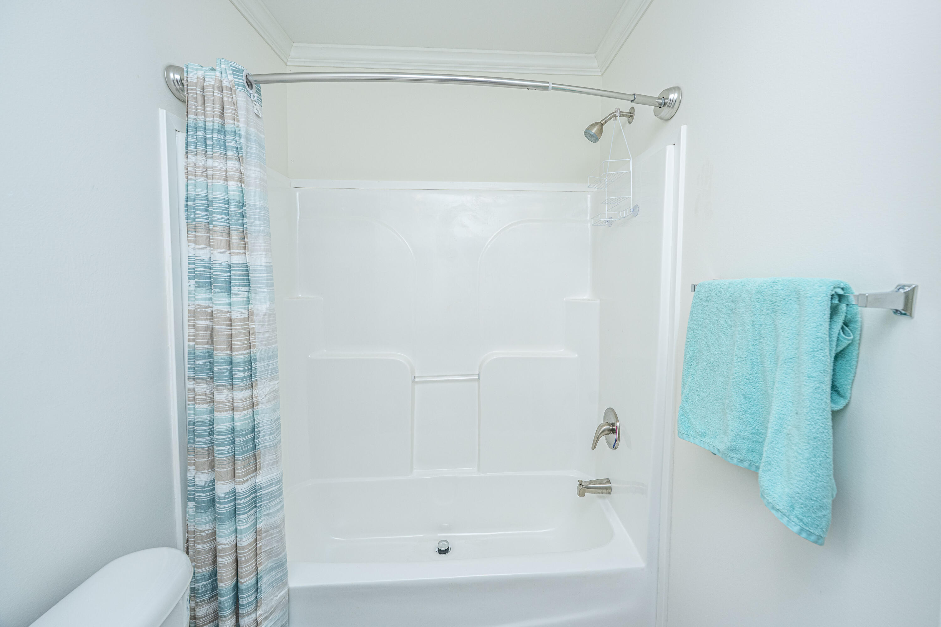 204 Wyman Road Eutawville, SC 29048 - Photo 28 of 40 Guest Bathroom