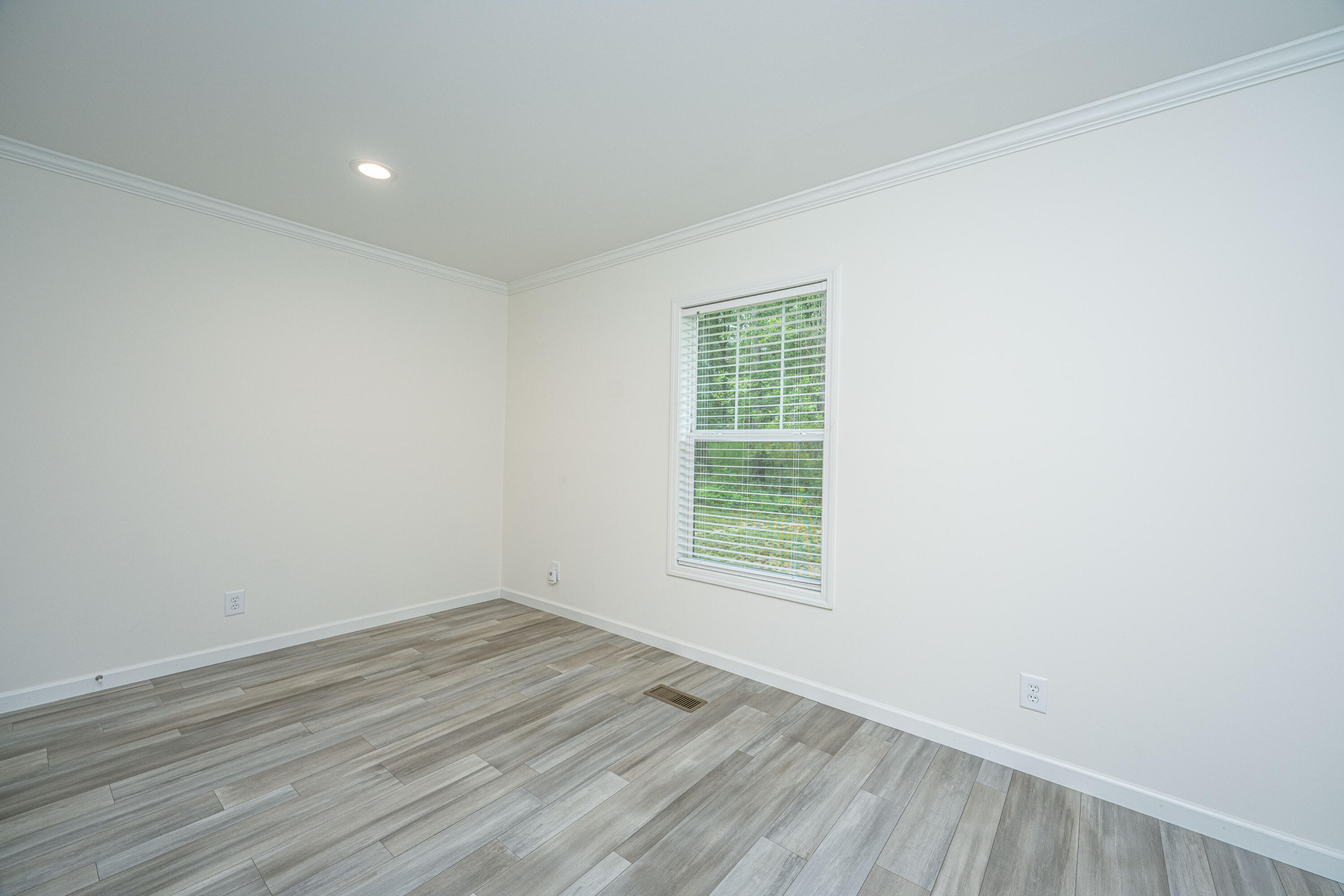 204 Wyman Road Eutawville, SC 29048 - Photo 29 of 40 Guest Bedroom #2