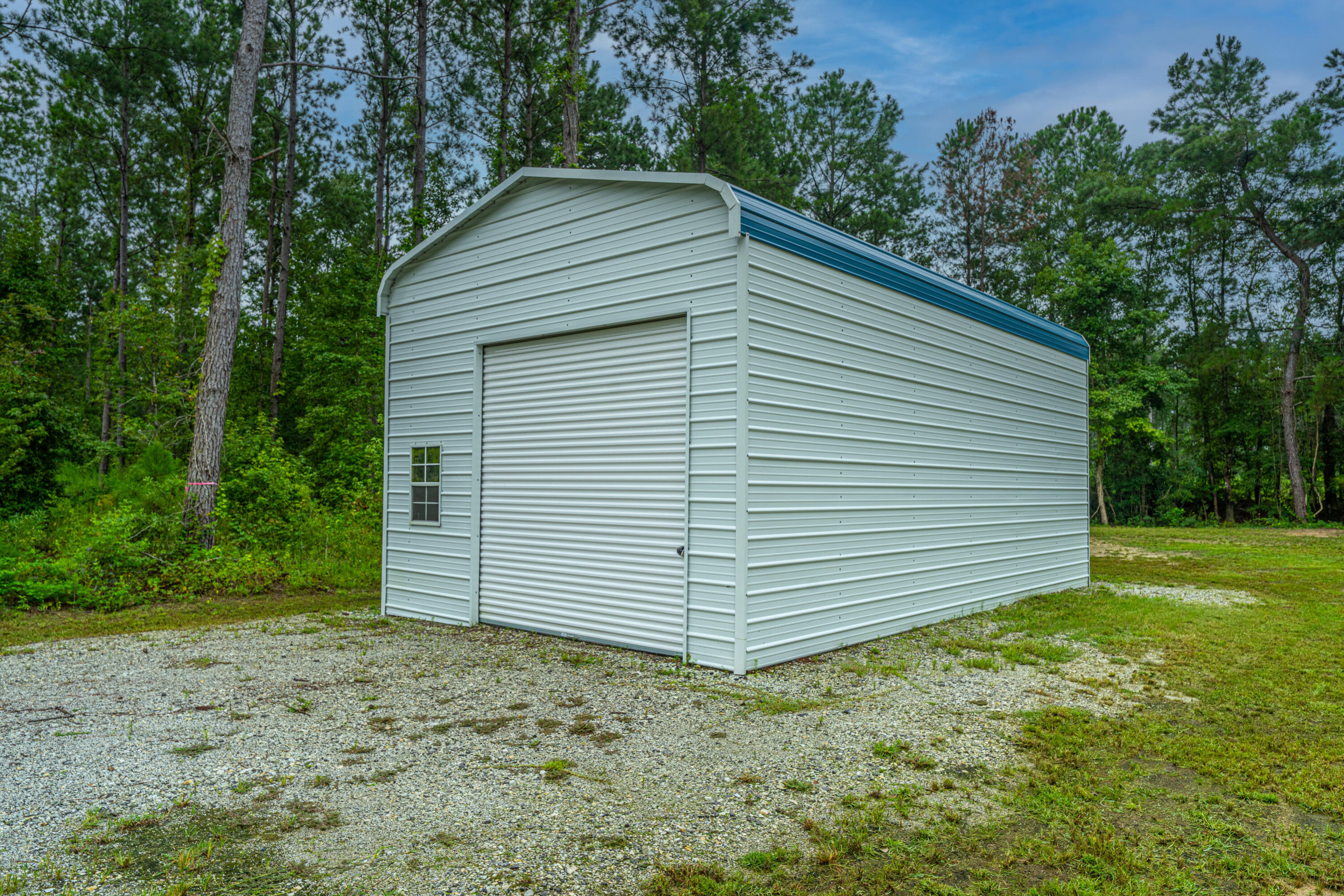 204 Wyman Road Eutawville, SC 29048 - Photo 38 of 40 Metal Building