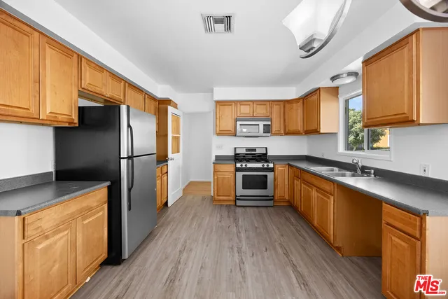 $1,260,000 | 6011 Pine Crest Drive, Los Angeles, CA 90042