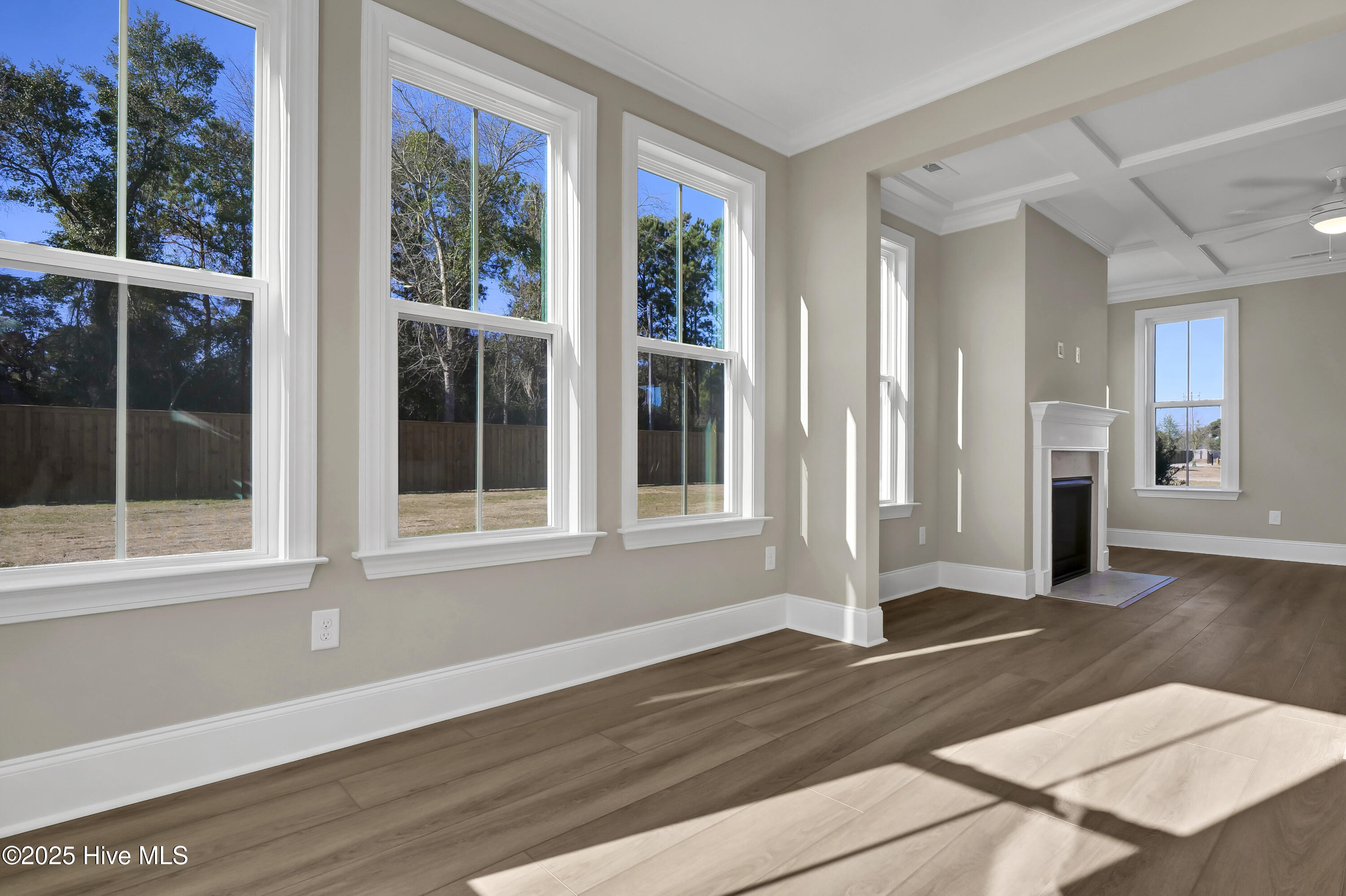 102 Planters Walk Hampstead, NC 28443 - Photo 16 of 52 Sunroom 2