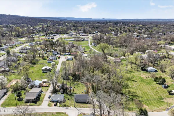 $234,900 | 219 East Bronson Street, Sparta, TN 38583