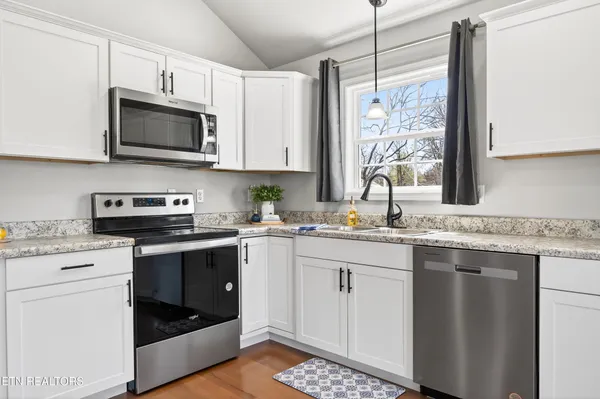 $234,900 | 219 East Bronson Street, Sparta, TN 38583