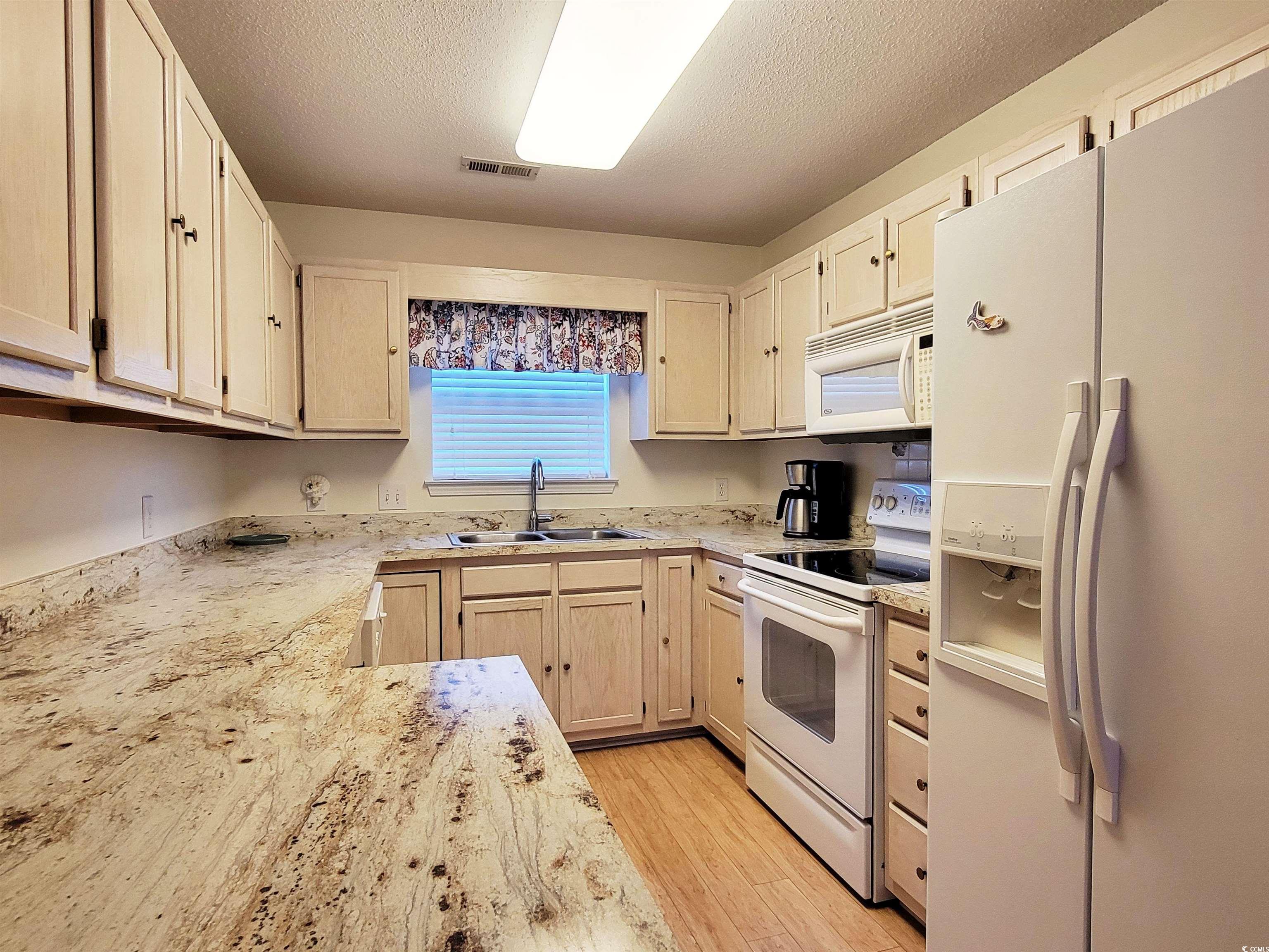534 Drake Lane Surfside Beach, SC 29575 - Photo 5 of 26 Gallery Image 5