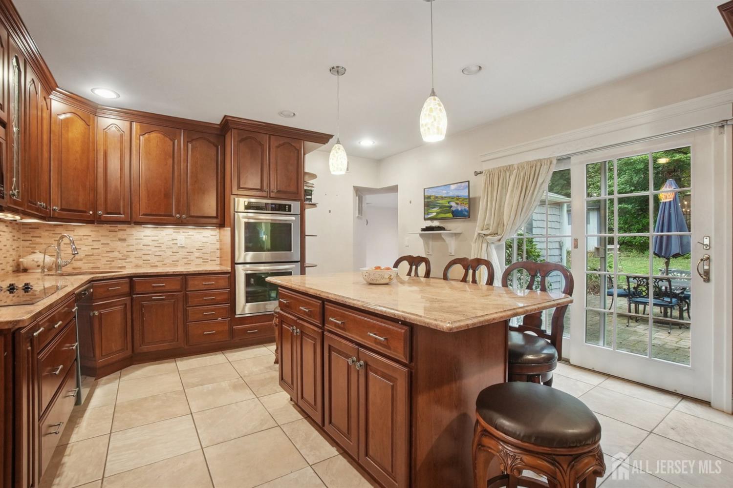 12 Edgewood Road Edison, NJ 08820 - Photo 16 of 68