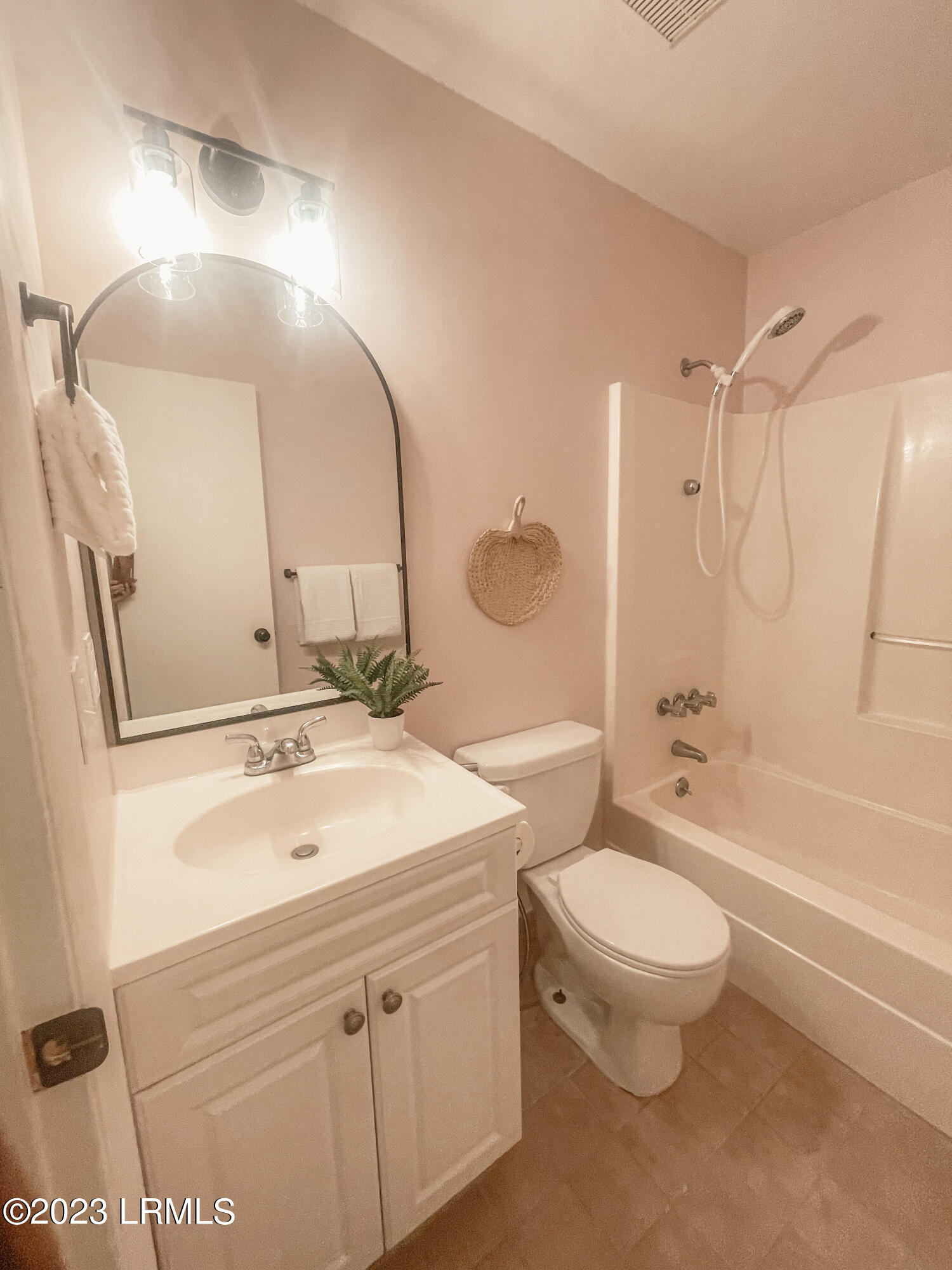 2 Quail Ridge Loop Beaufort, SC 29906 - Photo 12 of 23 5523FD82-F854-4CCA-8CCD-6E32A4561734