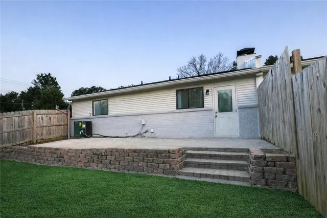 $1,695 | 2323 Ward Street Southeast, Unit 1, Smyrna, GA 30080