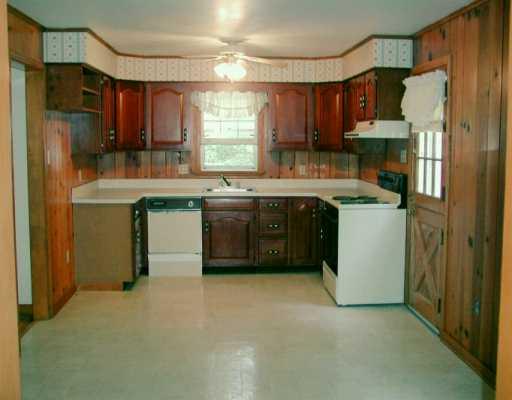 674 Bebout Road Venetia, PA 15367 - Photo 3 of 8 Gallery Image 3