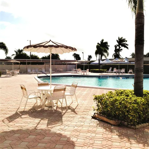 $1,425 | 2723 Dudley Drive West, Unit G, West Palm Beach, FL 33415