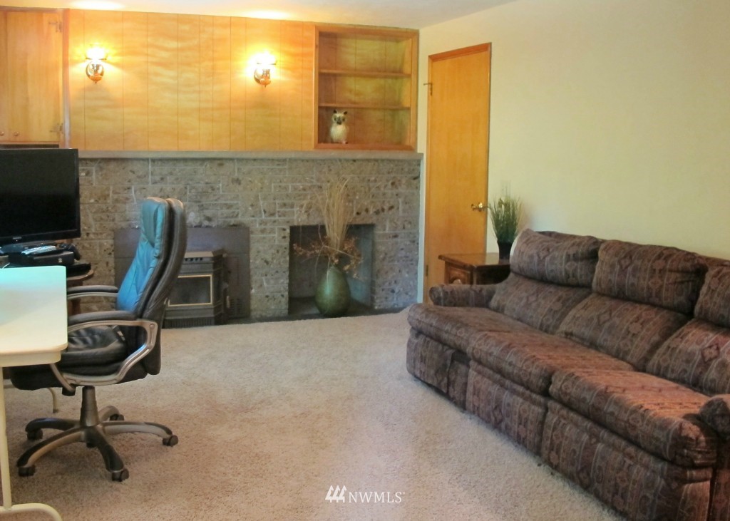 10530 Mullen Road Southeast Olympia, WA 98513 - Photo 7 of 15 Gallery Image 7