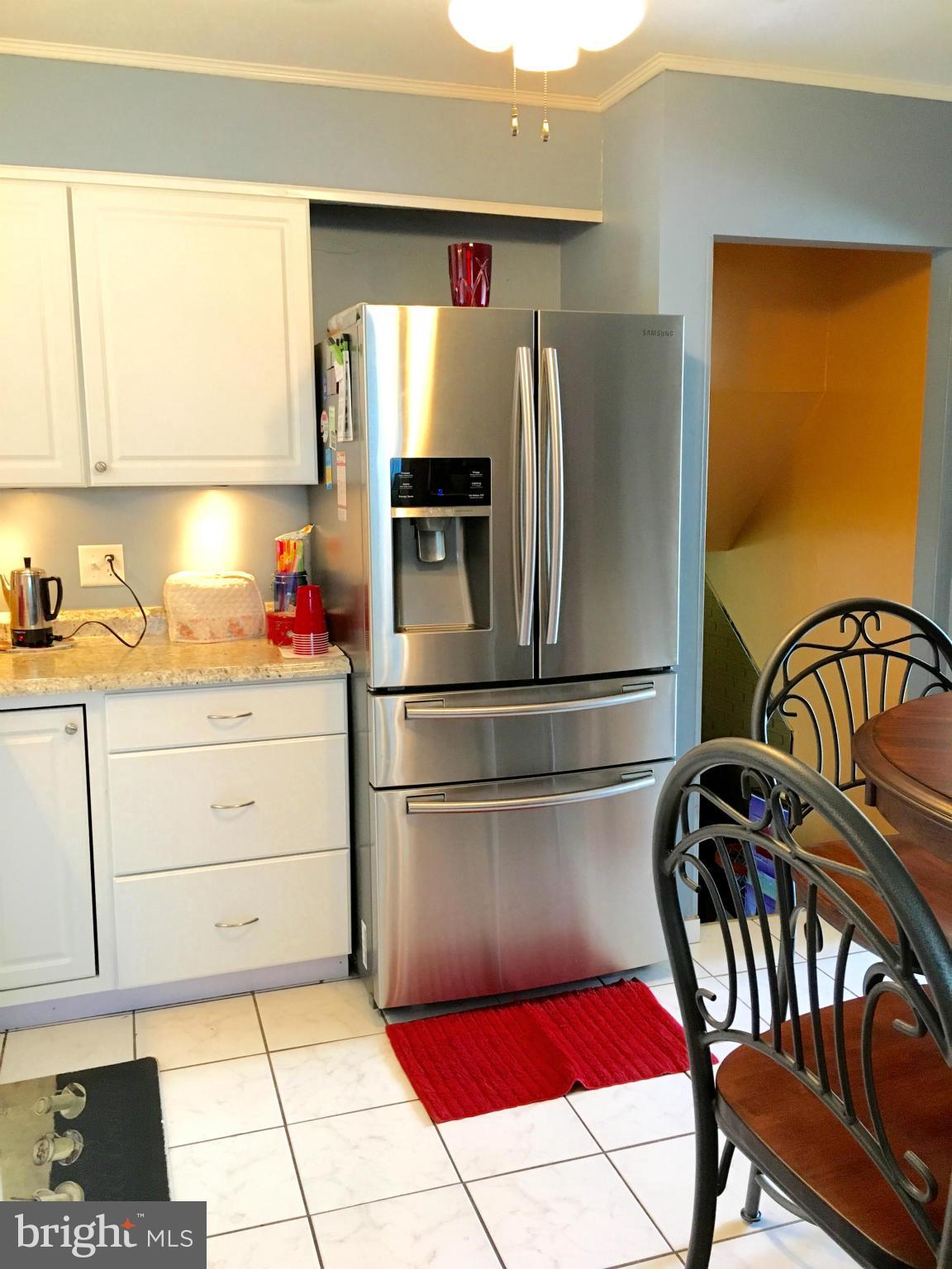 1012 Hallimont Road Catonsville, MD 21228 - Photo 8 of 21 Kitchen
