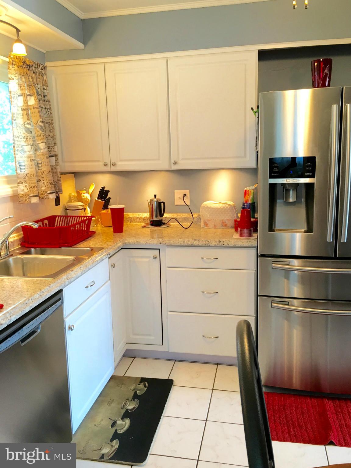 1012 Hallimont Road Catonsville, MD 21228 - Photo 9 of 21 Kitchen