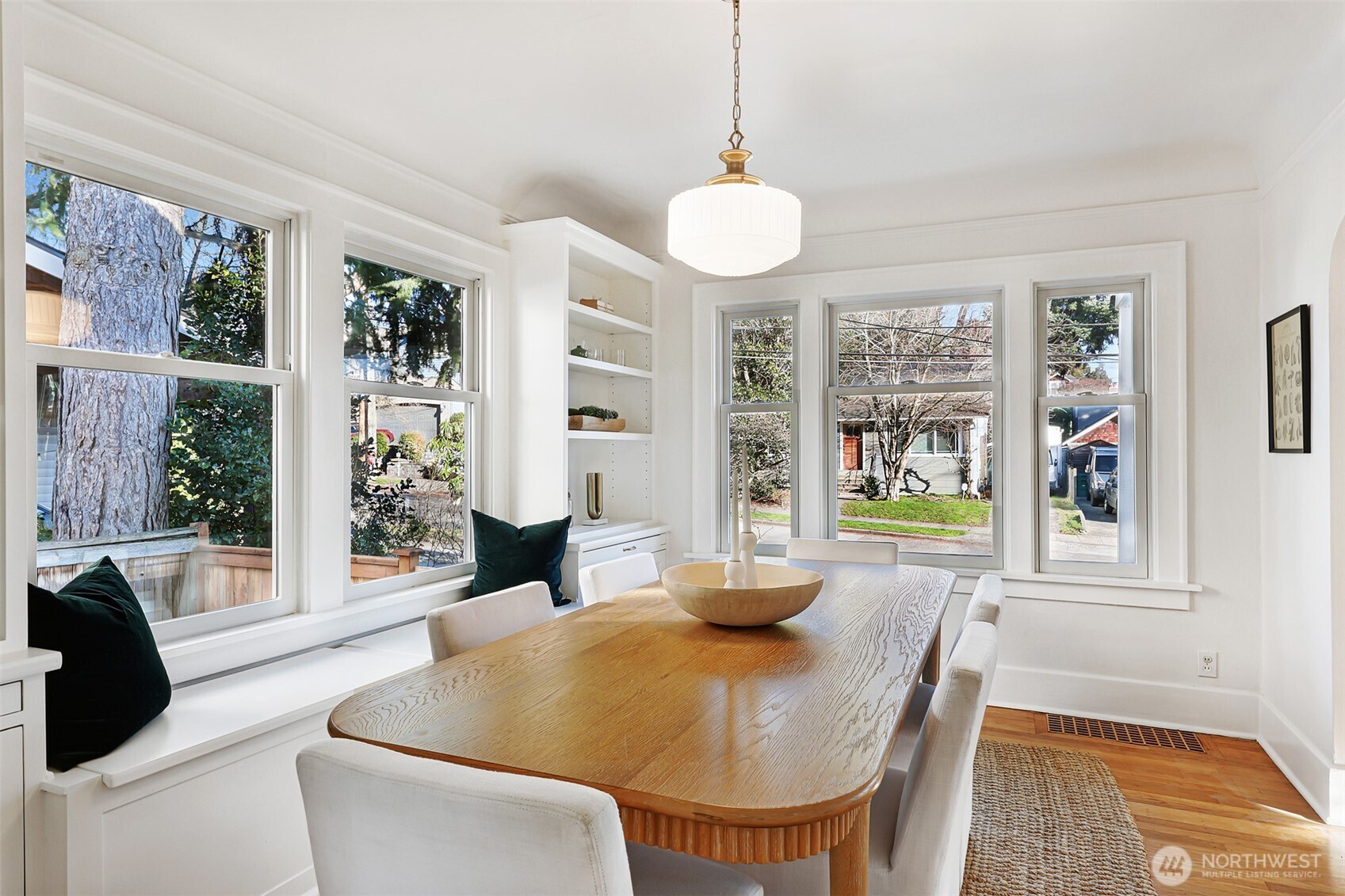 6727 6th Avenue Northwest Seattle, WA 98117 - Photo 7 of 34