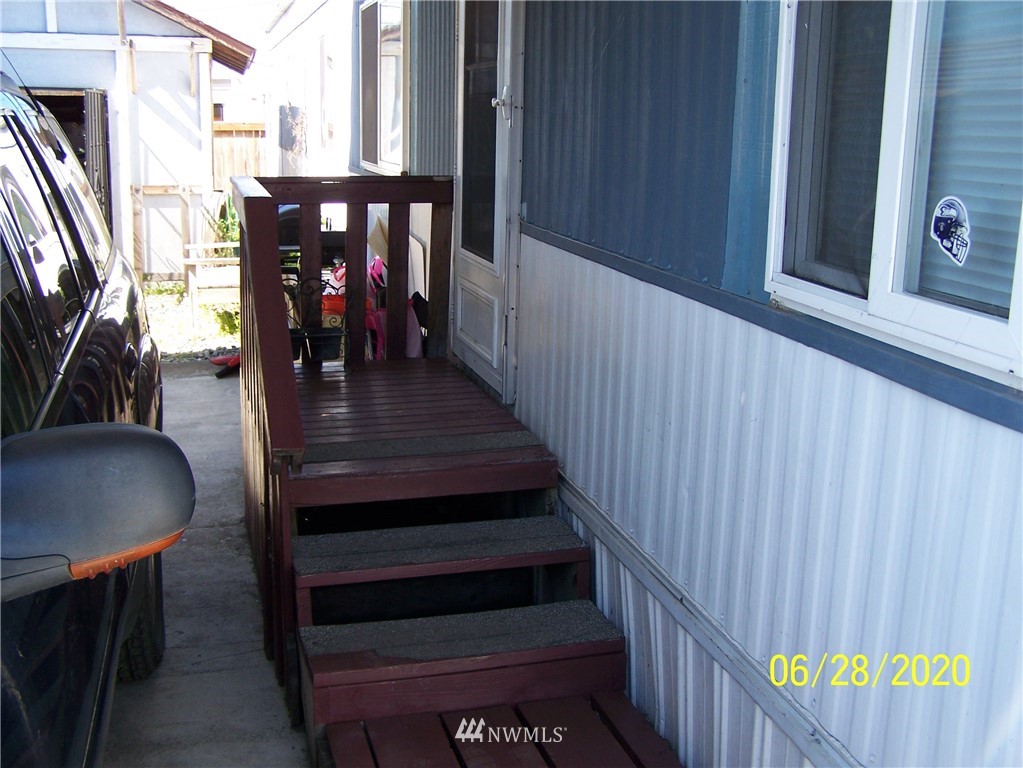 530 West Washington Street, Unit 9 Sequim, WA 98382 - Photo 4 of 13