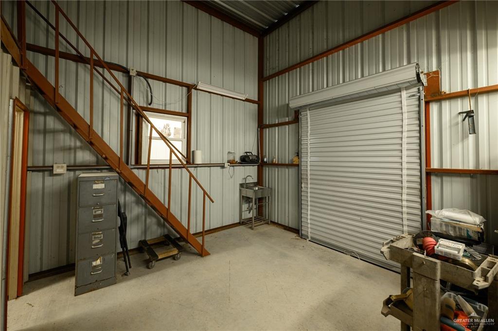 36338 Marshall Hutts Road Rio Hondo, TX 78583 - Photo 35 of 42 a view of entryway