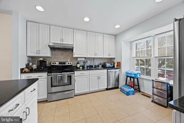 $739,000 | 3930 Collis Oak Court, Fairfax, VA 22033