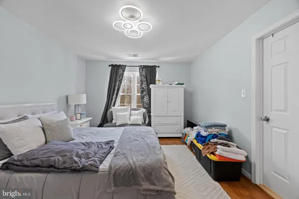 $739,000 | 3930 Collis Oak Court, Fairfax, VA 22033