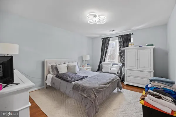 $739,000 | 3930 Collis Oak Court, Fairfax, VA 22033