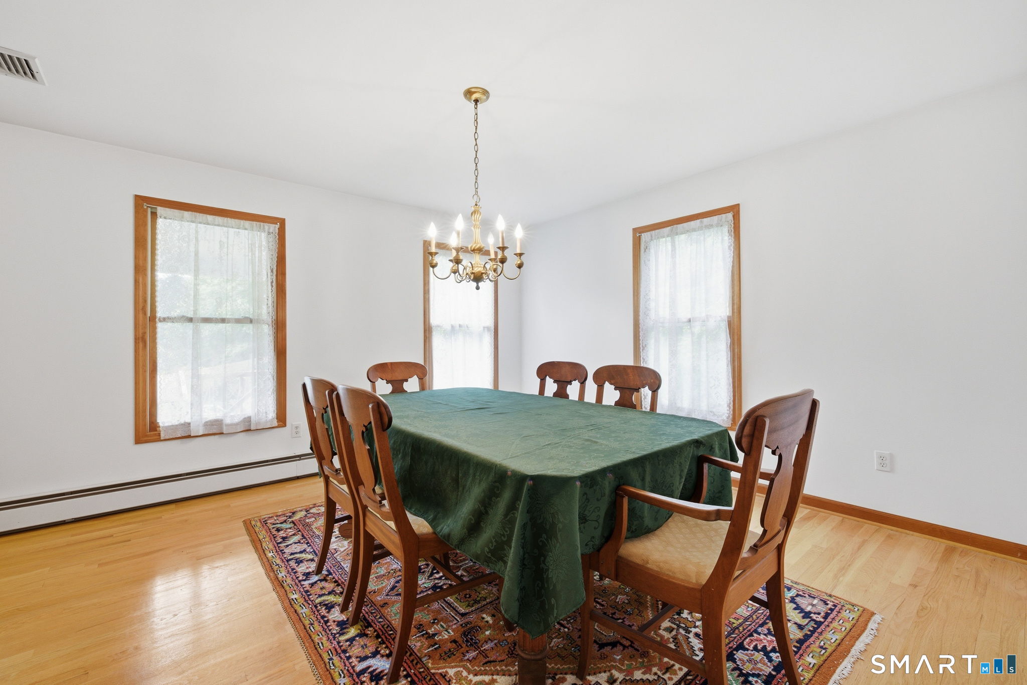 131 Hanover Road Newtown, CT 06470 - Photo 14 of 34