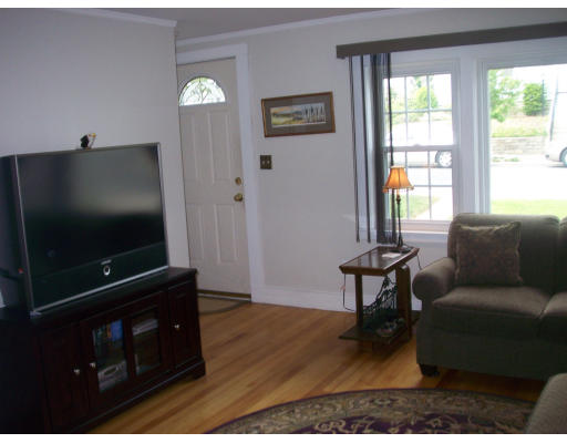 26 Chesbrough Road Boston, MA 02132 - Photo 5 of 26 Gallery Image 5