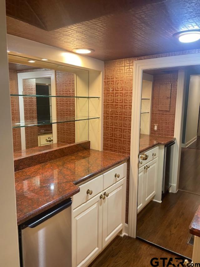 114 East 2nd Street Tyler, TX 75701 - Photo 15 of 48 a kitchen with stainless steel appliances granite countertop a sink a stove and a refrigerator