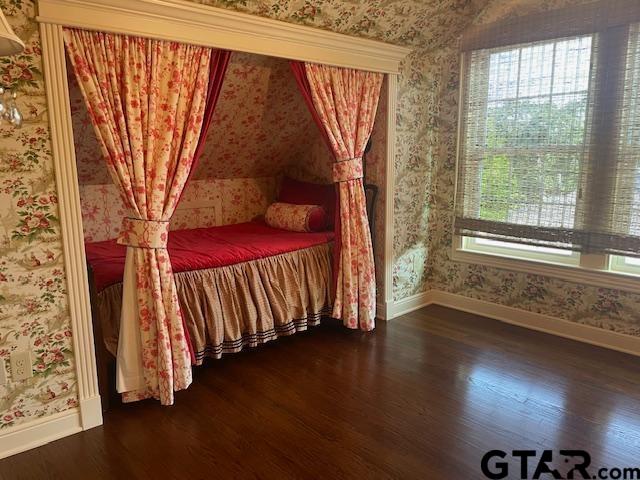 114 East 2nd Street Tyler, TX 75701 - Photo 34 of 48 a view of a room with wooden floor and a window