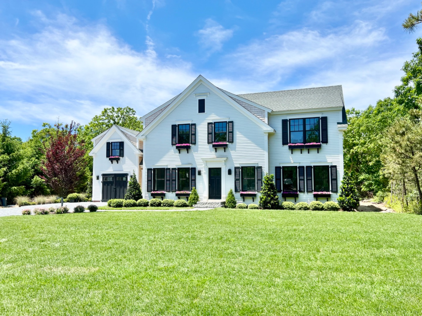 18 Bold Meadow Road Edgartown, MA 02539 - Photo 10 of 109 Front