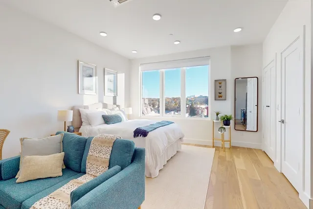 $3,000 | 38 Hichborn Street, Unit 402, Boston, MA 02135