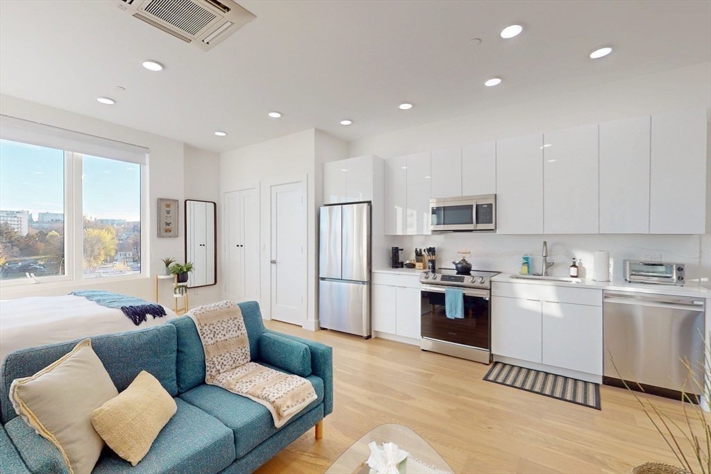 38 Hichborn Street, Unit 402 Boston, MA 02135 - Photo 6 of 23