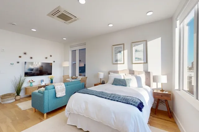 $3,000 | 38 Hichborn Street, Unit 402, Boston, MA 02135